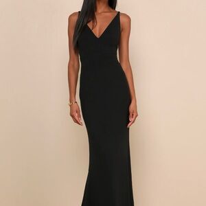 Melora Black Sleeveless Maxi Dress